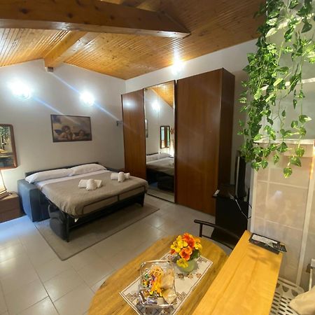 La Corte Dei Torri Loft On The Lake Oliveto Lario Εξωτερικό φωτογραφία