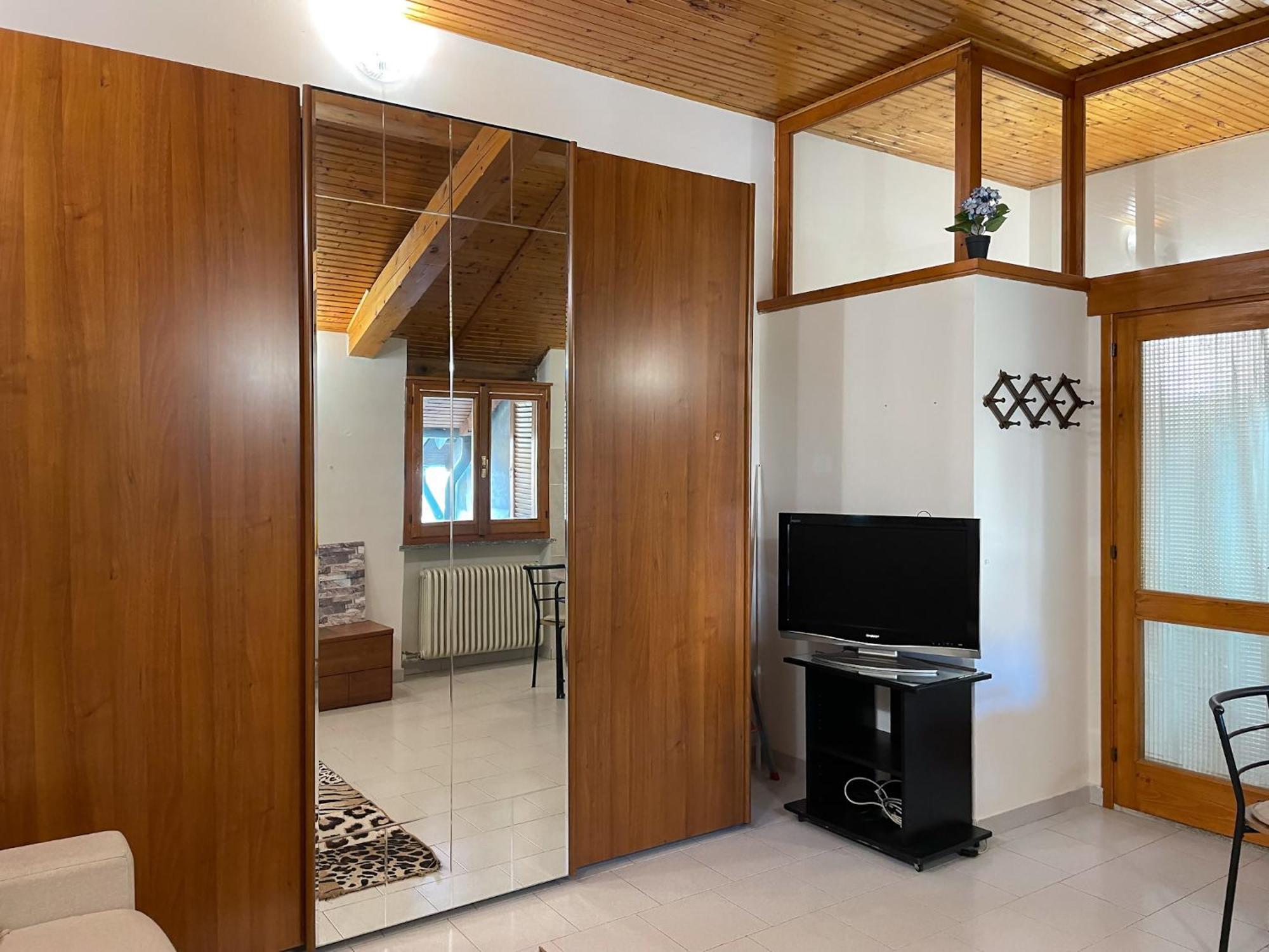 La Corte Dei Torri Loft On The Lake Oliveto Lario Εξωτερικό φωτογραφία