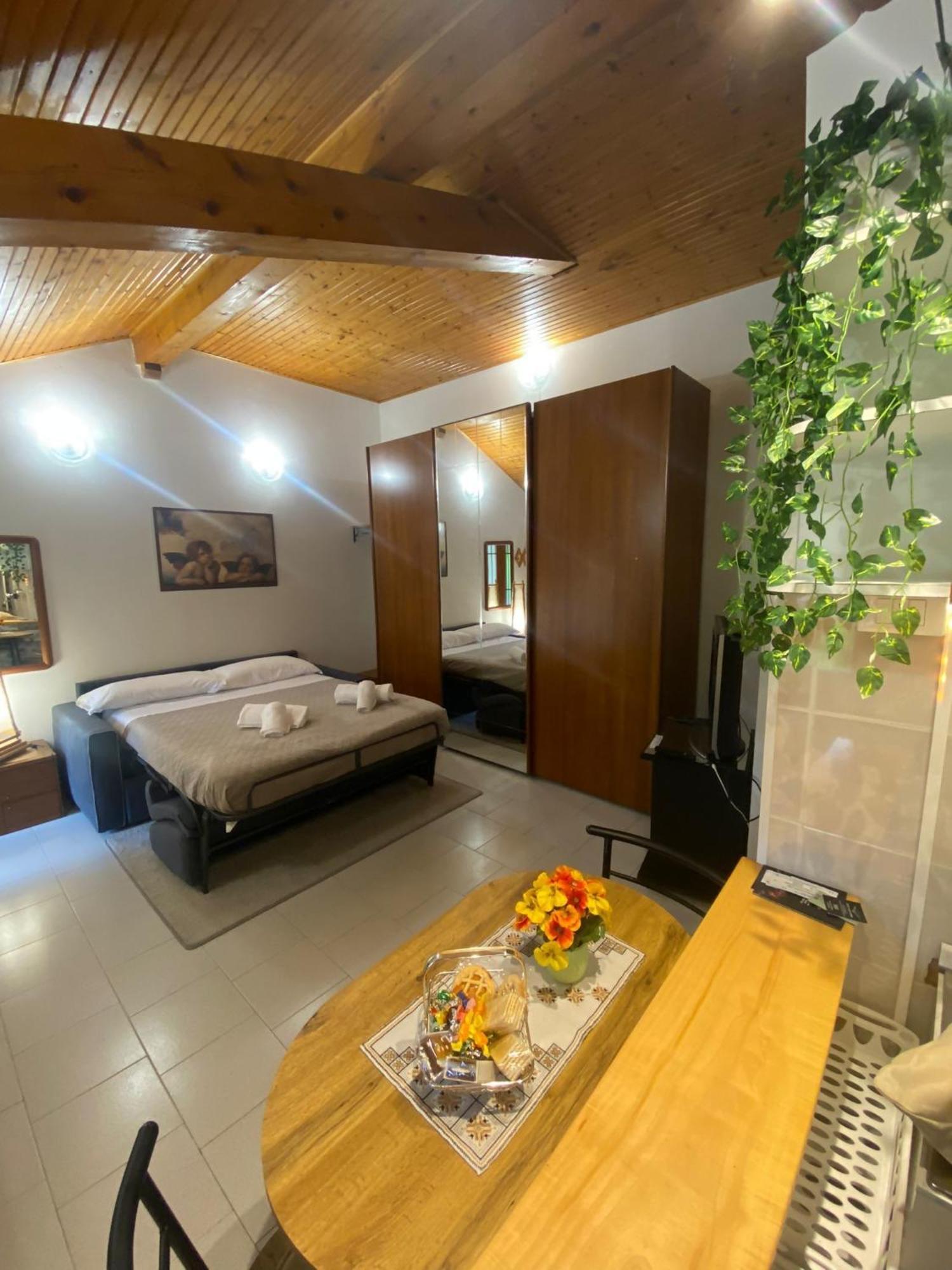 La Corte Dei Torri Loft On The Lake Oliveto Lario Εξωτερικό φωτογραφία