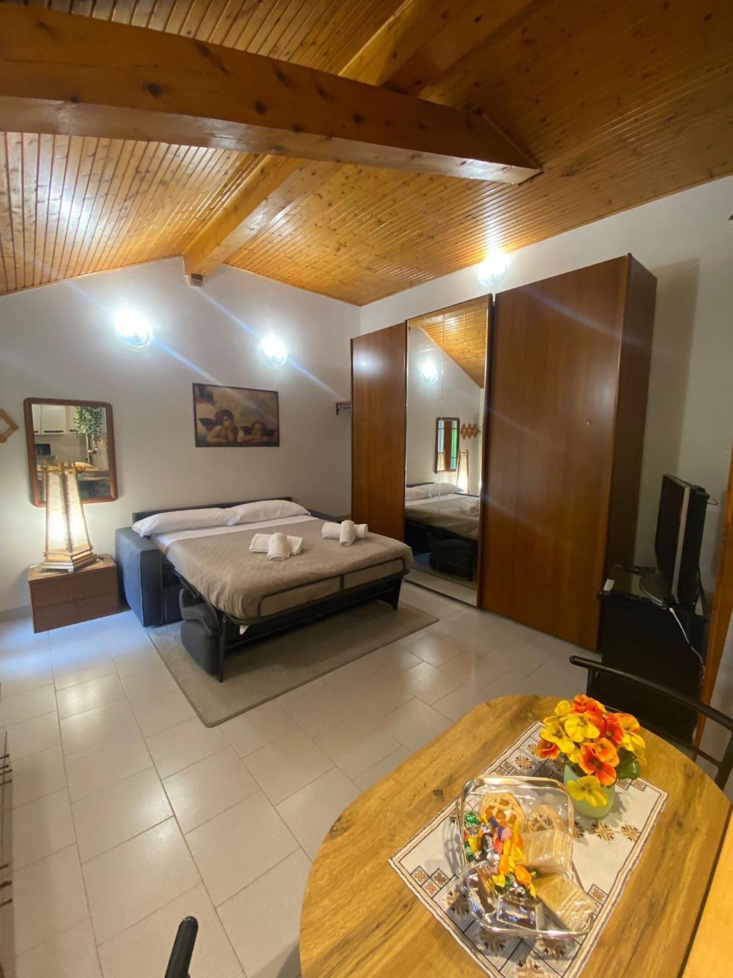La Corte Dei Torri Loft On The Lake Oliveto Lario Εξωτερικό φωτογραφία