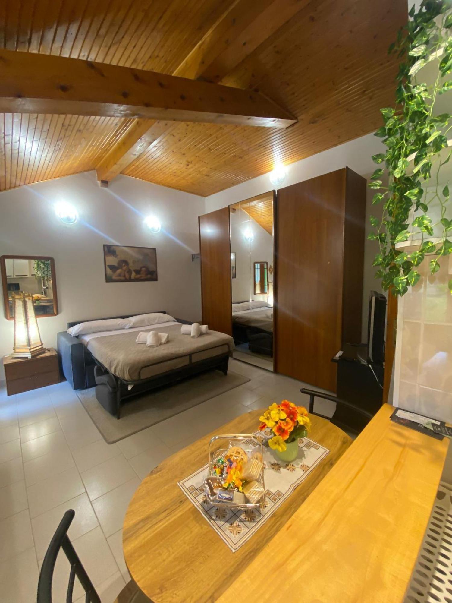 La Corte Dei Torri Loft On The Lake Oliveto Lario Εξωτερικό φωτογραφία